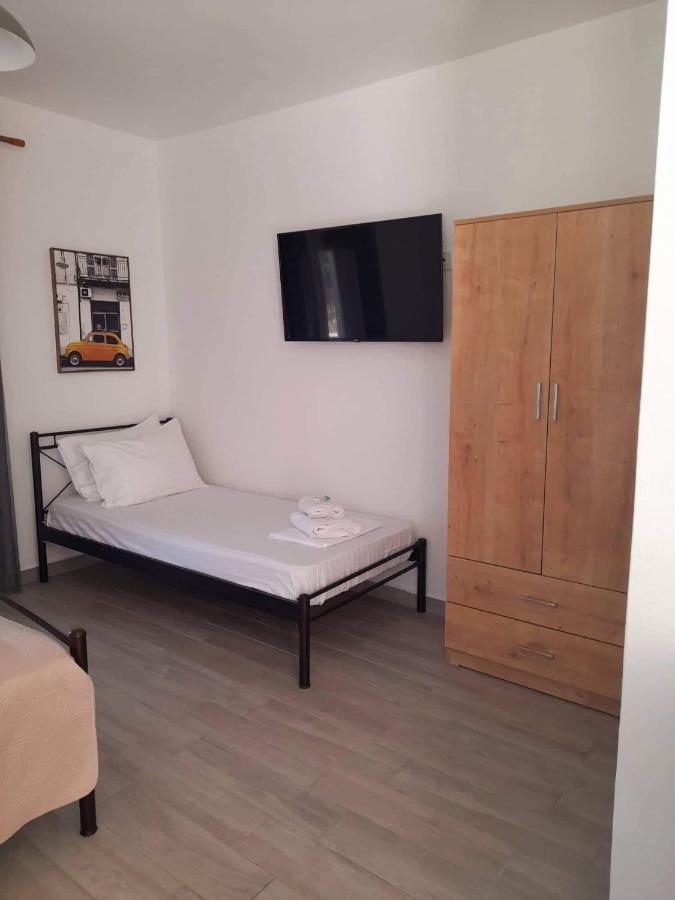 Venia'S Apartments Skala Eresou Exterior photo
